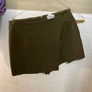 Superdown green skirt; worn once